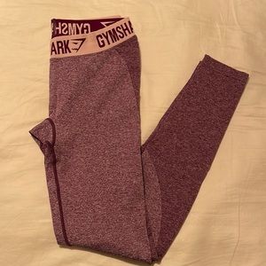 Women’s Gym Shark two-toned burgundy leggings size Large